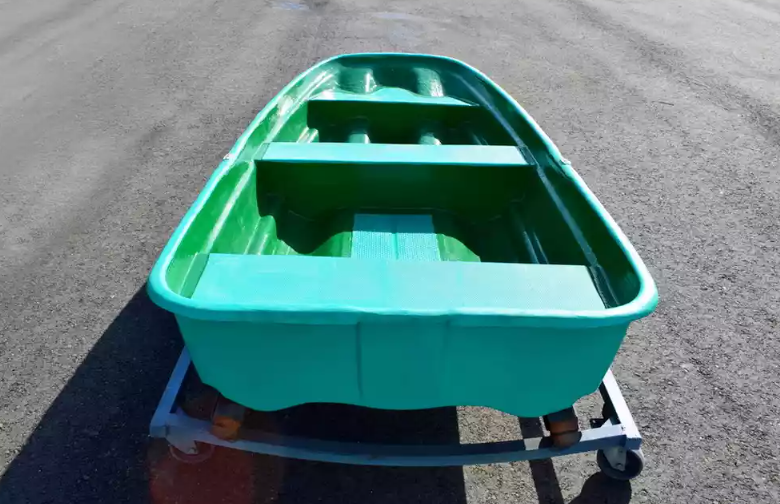 Стеклопластиковая лодка Старт (тримаран) в Первоуральске