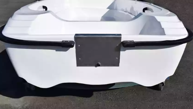 Стеклопластиковая лодка Пингвин (тримаран) в Первоуральске