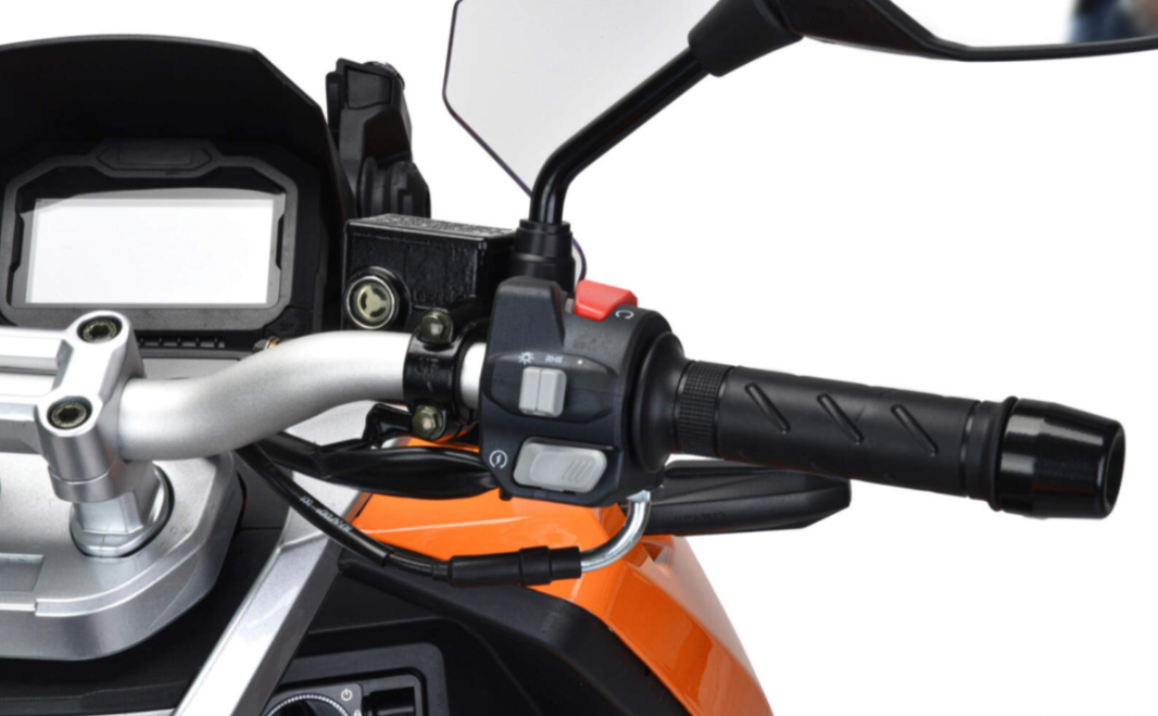 Скутер MOTOLAND (МОТОЛЕНД) T-MAX 150 в Первоуральске