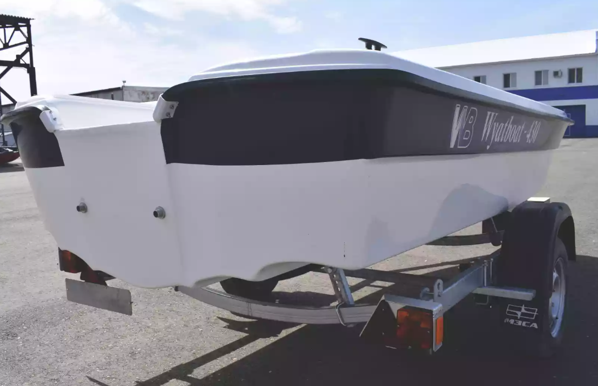 Стеклопластиковая лодка Wyatboat 430 тримаран в Первоуральске