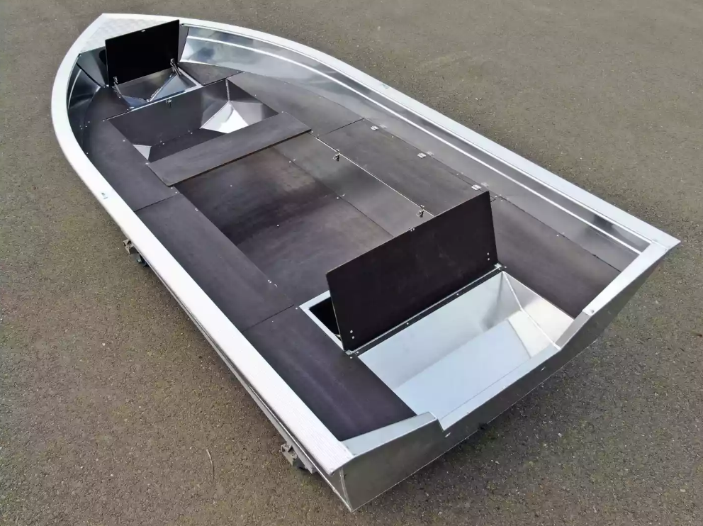 Алюминиевая лодка  Неман-420 в Первоуральске