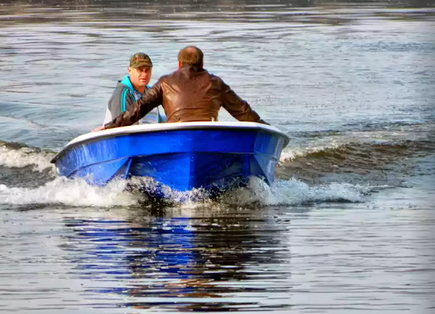 Стеклопластиковая лодка Wyatboat 430 тримаран в Первоуральске