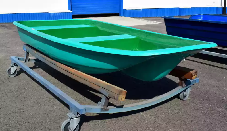 Стеклопластиковая лодка Старт (тримаран) в Первоуральске