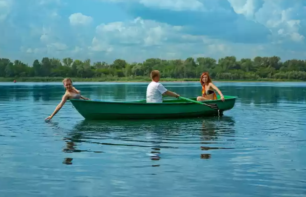 Стеклопластиковая Лодка Голавль в Первоуральске