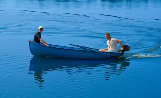 Стеклопластиковая лодка Омуль в Первоуральске