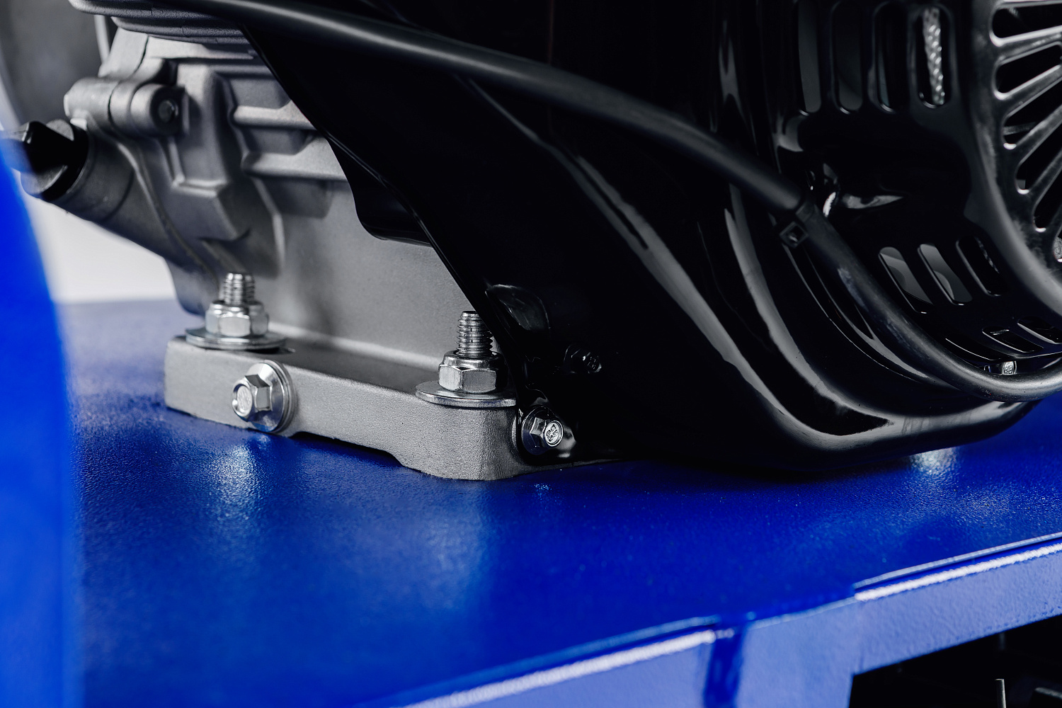 Мотобуксировщик SNOW DOG 17 с эл. запуском (DINKING) в Первоуральске