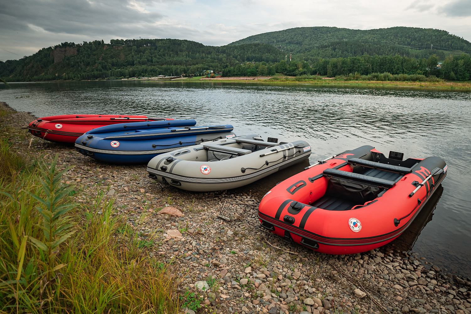 Лодка MISHIMO RIVER FJET PRO 430  под водомет в Первоуральске